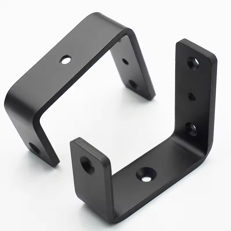 Zeintzuk dira Punzonatzeko Makina bakarreko osagaien aplikazio espezifikoak industria-eremuan?